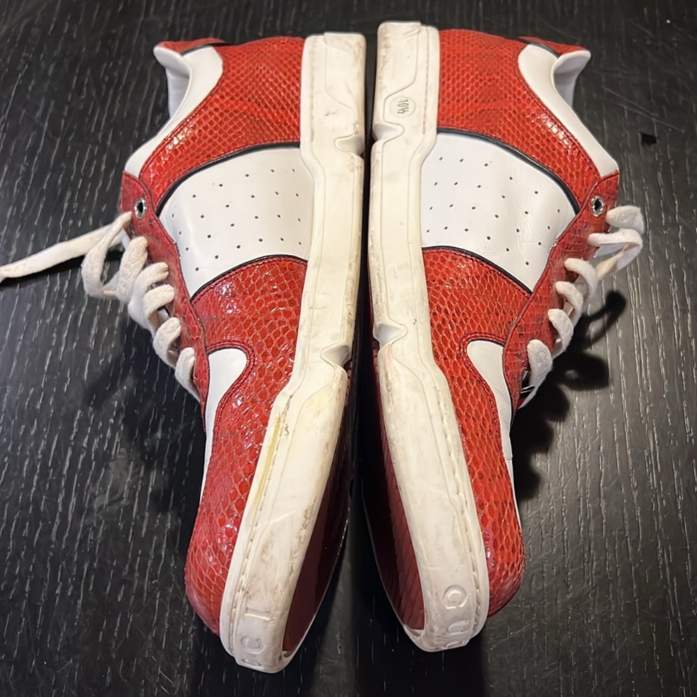 Gucci Interlocking G Logo Red and White Sneakers - Picture 5 of 7